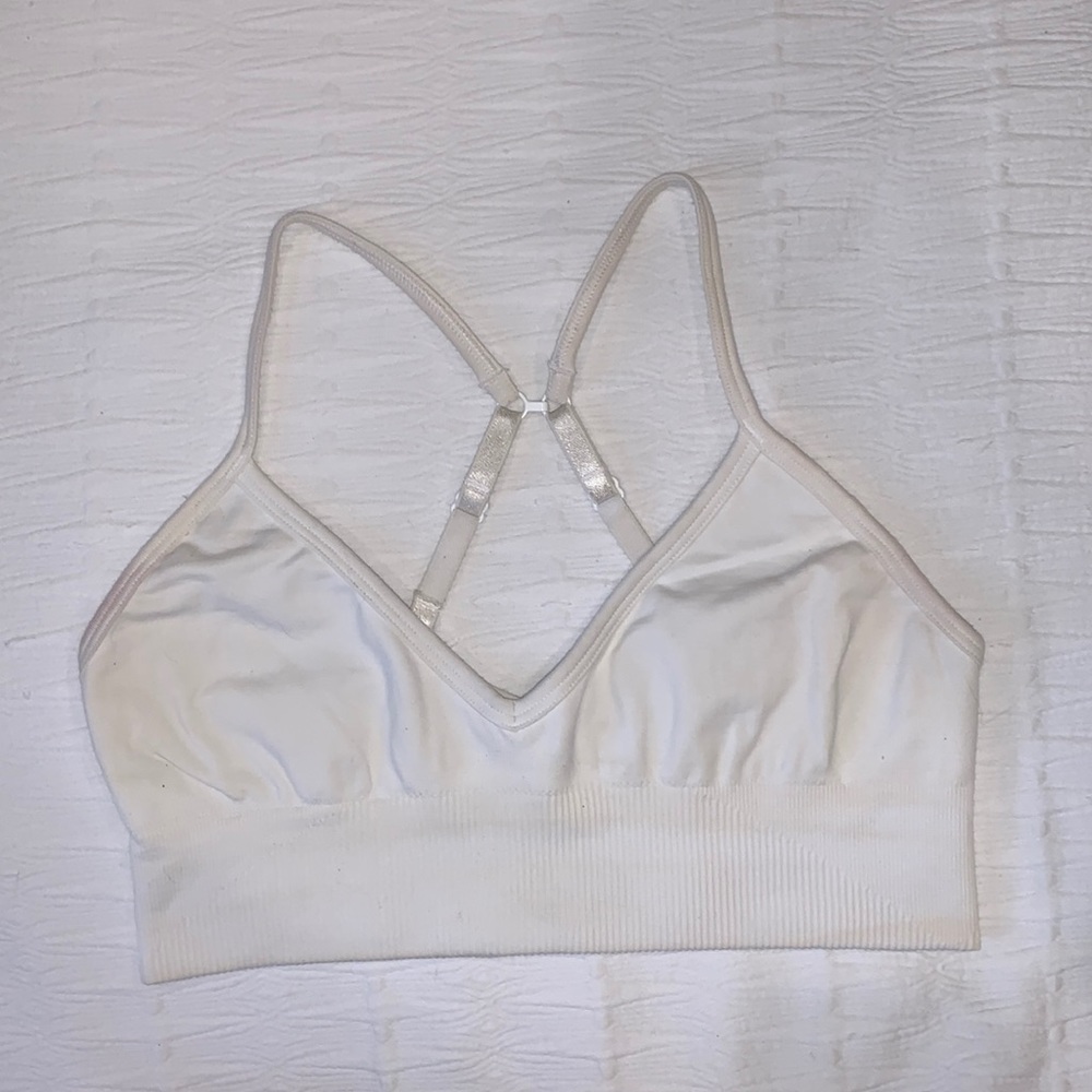 lulu eb to street white bra size 6